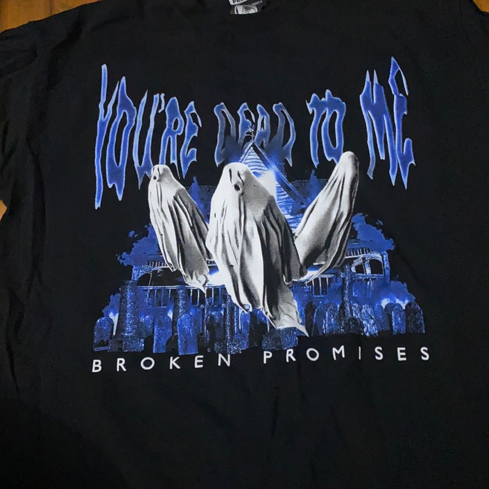 Dead to Me T